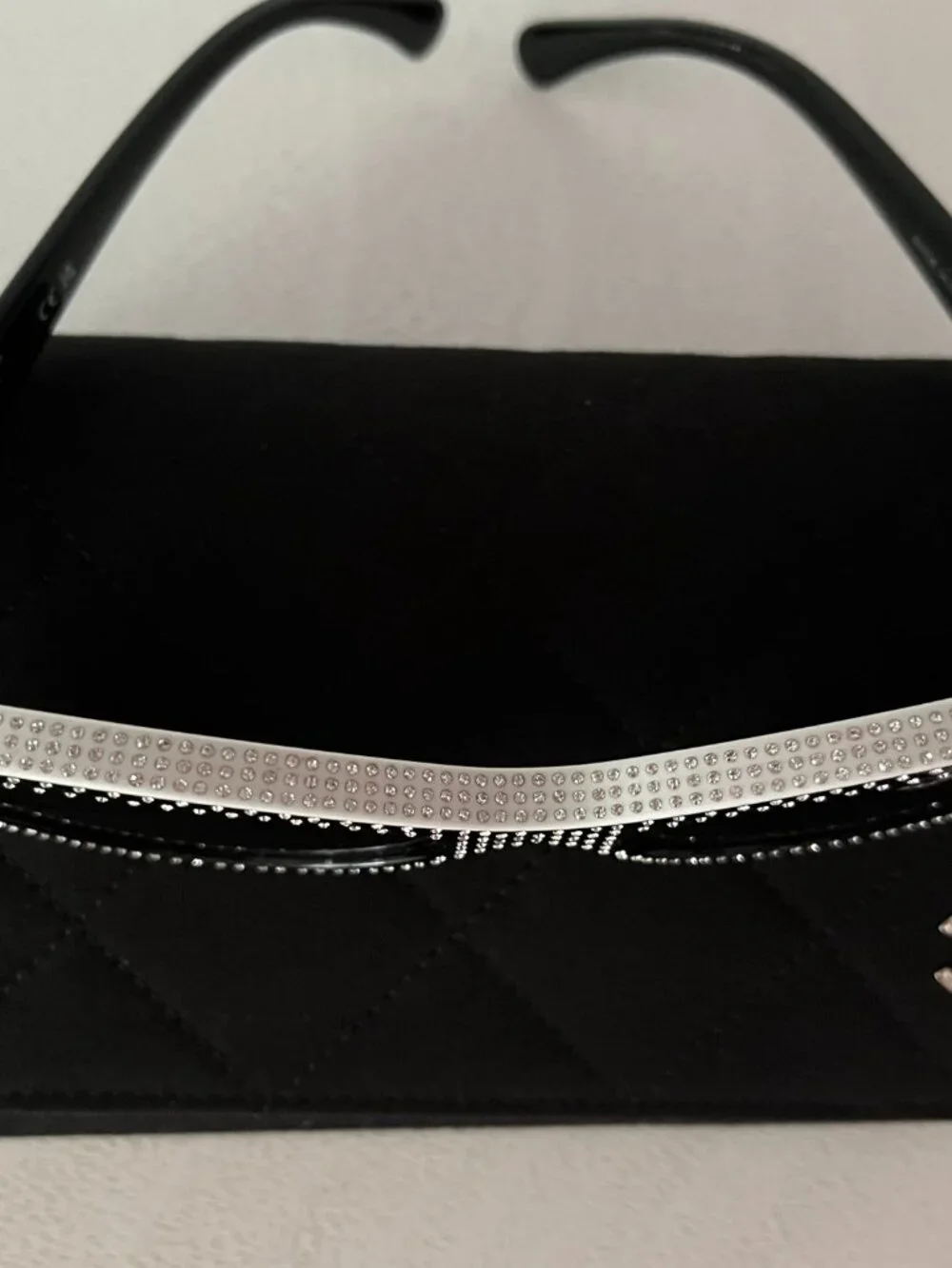 Authentic Chanel A71509 X02569 S4155 Strass Crystal Oval Sunglasses